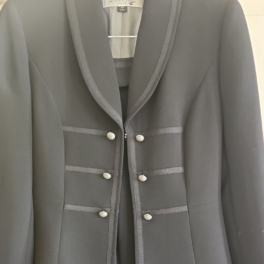 TAHARI Black Women's Two-Piece Dressy Suit - Blazer & Pants - Picture 2 of 16